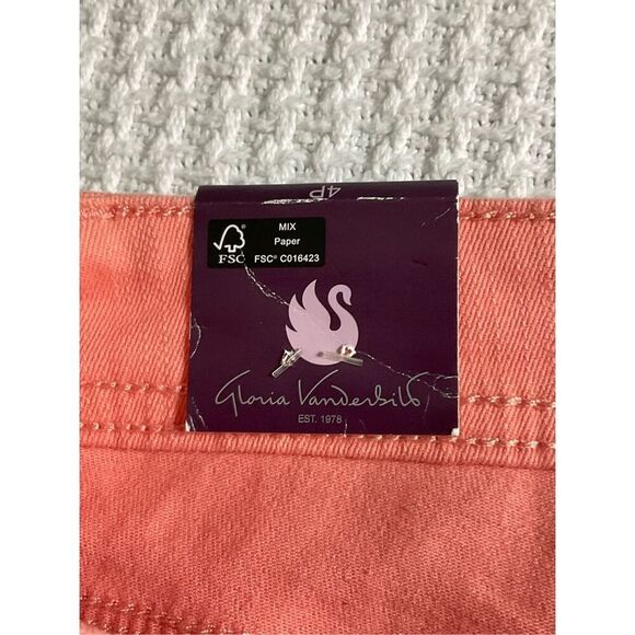 Gloria Vanderbilt 4P Skimmer Pants with Belt - Picture 5 of 8